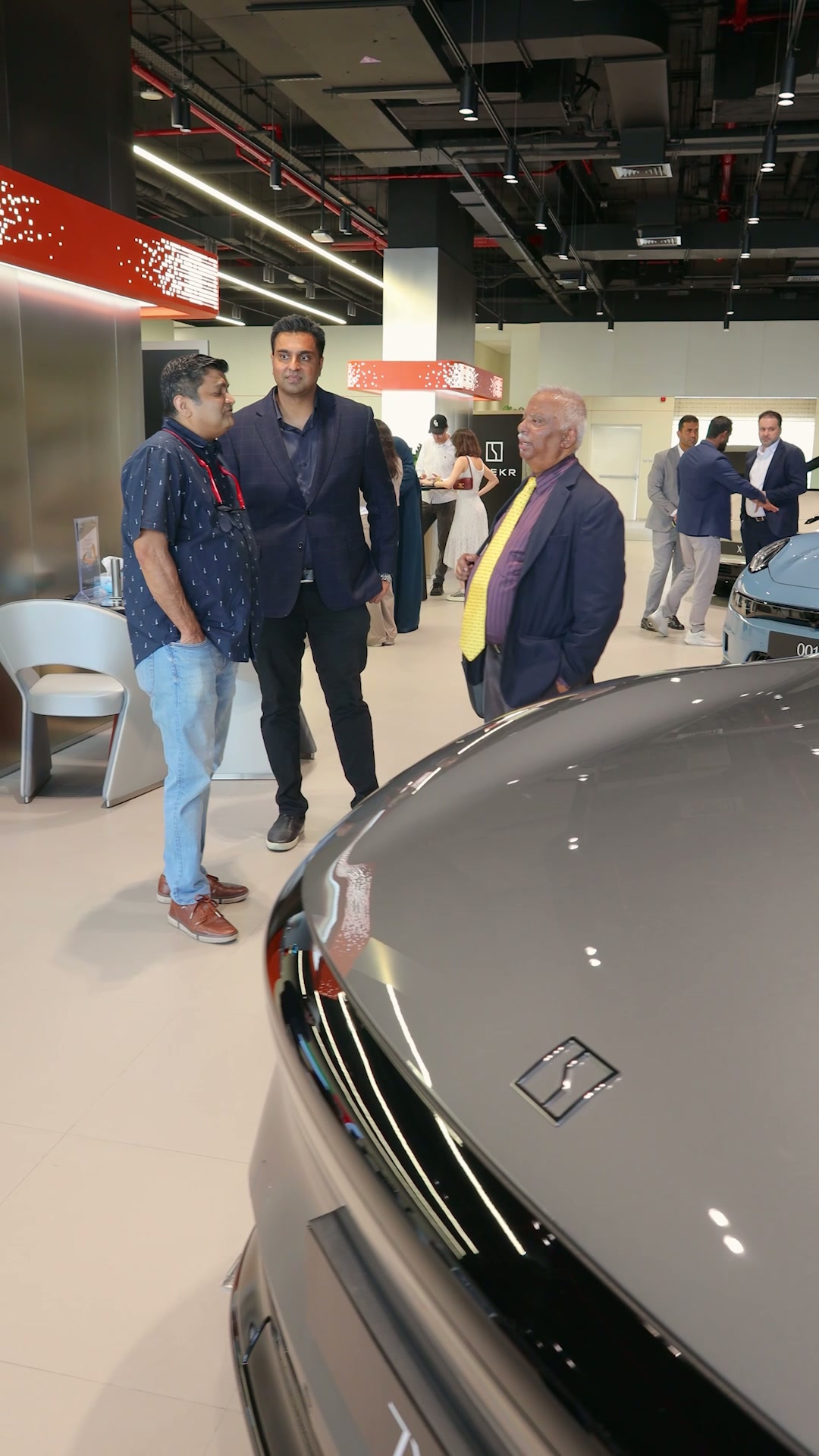 Guests arriving at the ZEEKR showroom event